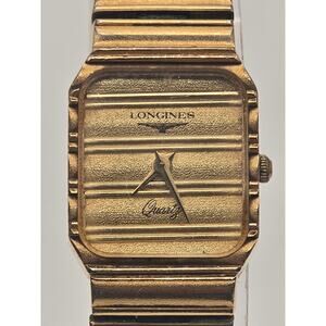 Vintage Longines 2047 2500 Ribbed Gold Dial Square Dress Watch Minimalist